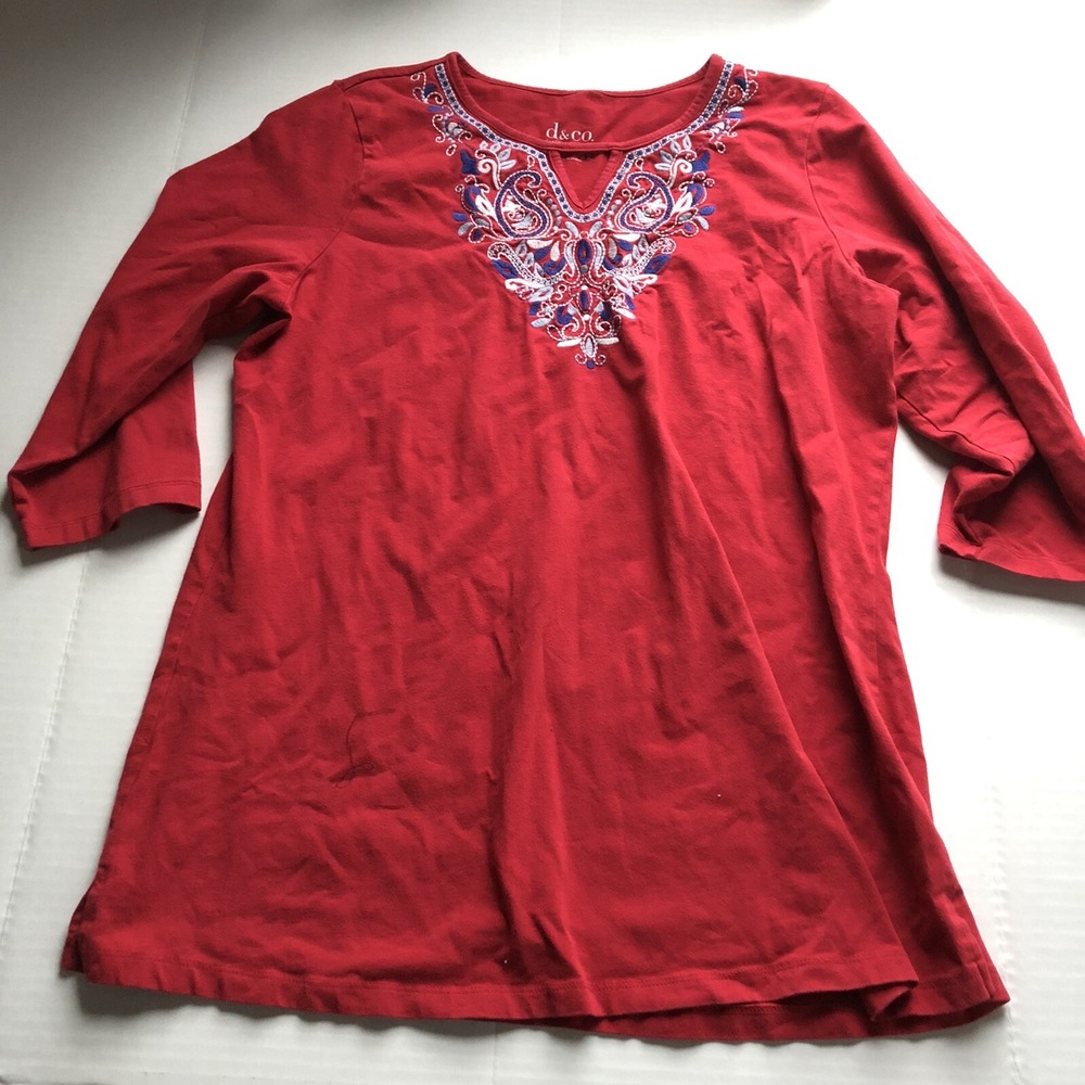 D&Co Red Blue Paisley Embroidered Patriotic USA 3/4 Sleeve Top  Sz L A2097